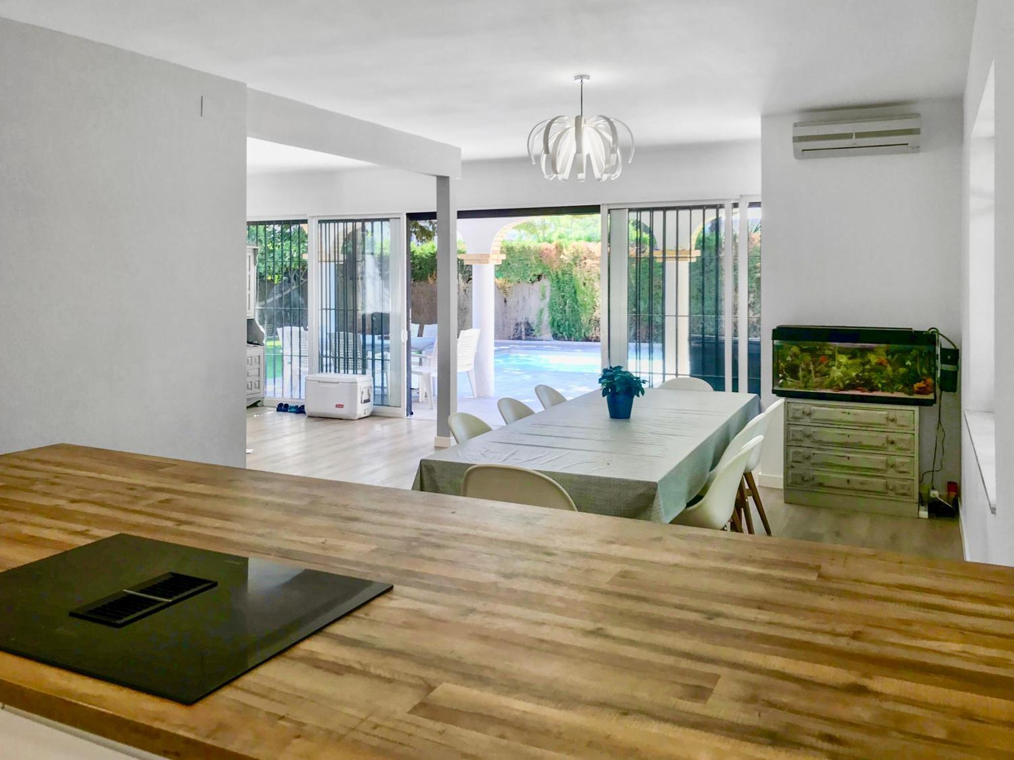 Villa Alamos Jerez I Piscina Salada Climatizada I Bbq I Jardines I 850M2 Херес-де-ла-Фронтера Экстерьер фото